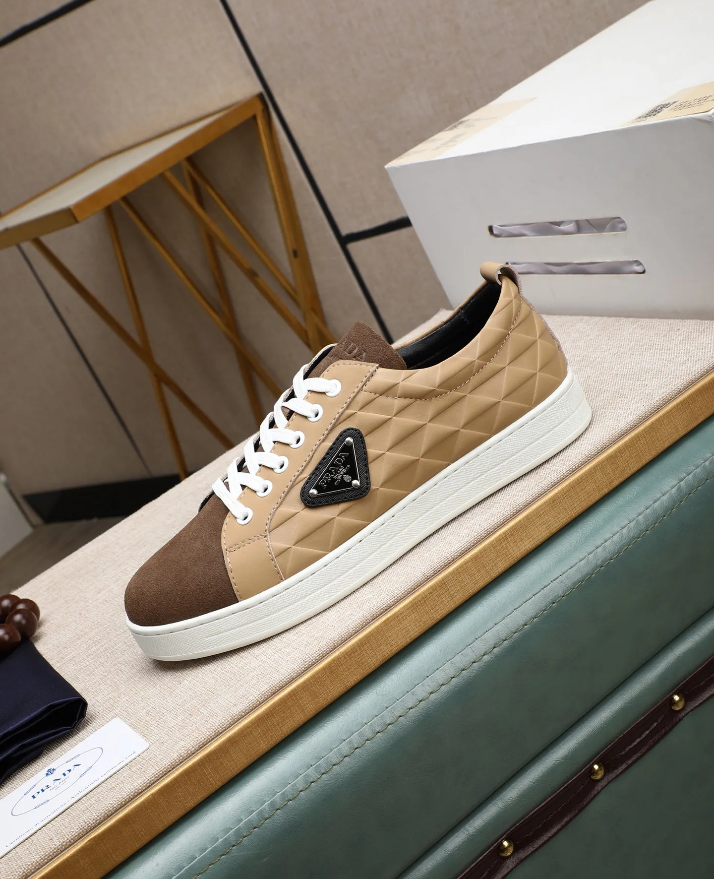 Men's men's shoes💰440🌹🌹[PRADA—Prada] latest model🙈original replica! 👟👟👟Available here. The workmanship is top-notch. The upper is made of Italian 🇮🇹Imported calfskin. ❗️Breathable genuine leather lining @Suitable for travel. The original version has an enlarged engraved sole, making it suitable for all kinds of travels, showing low-key luxury. Let quality speak for itself. Color: Size: 38-44